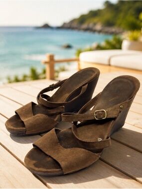 UGG Strappy Brown Leather Women's Wedge Sandals Size 9 Open Toe Ankle Strap